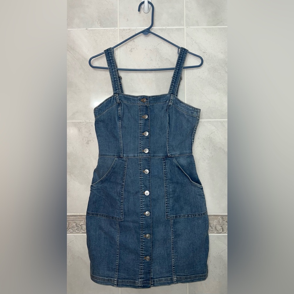NWOT | Buttoned Up Denim Dress | Divided | Women’s